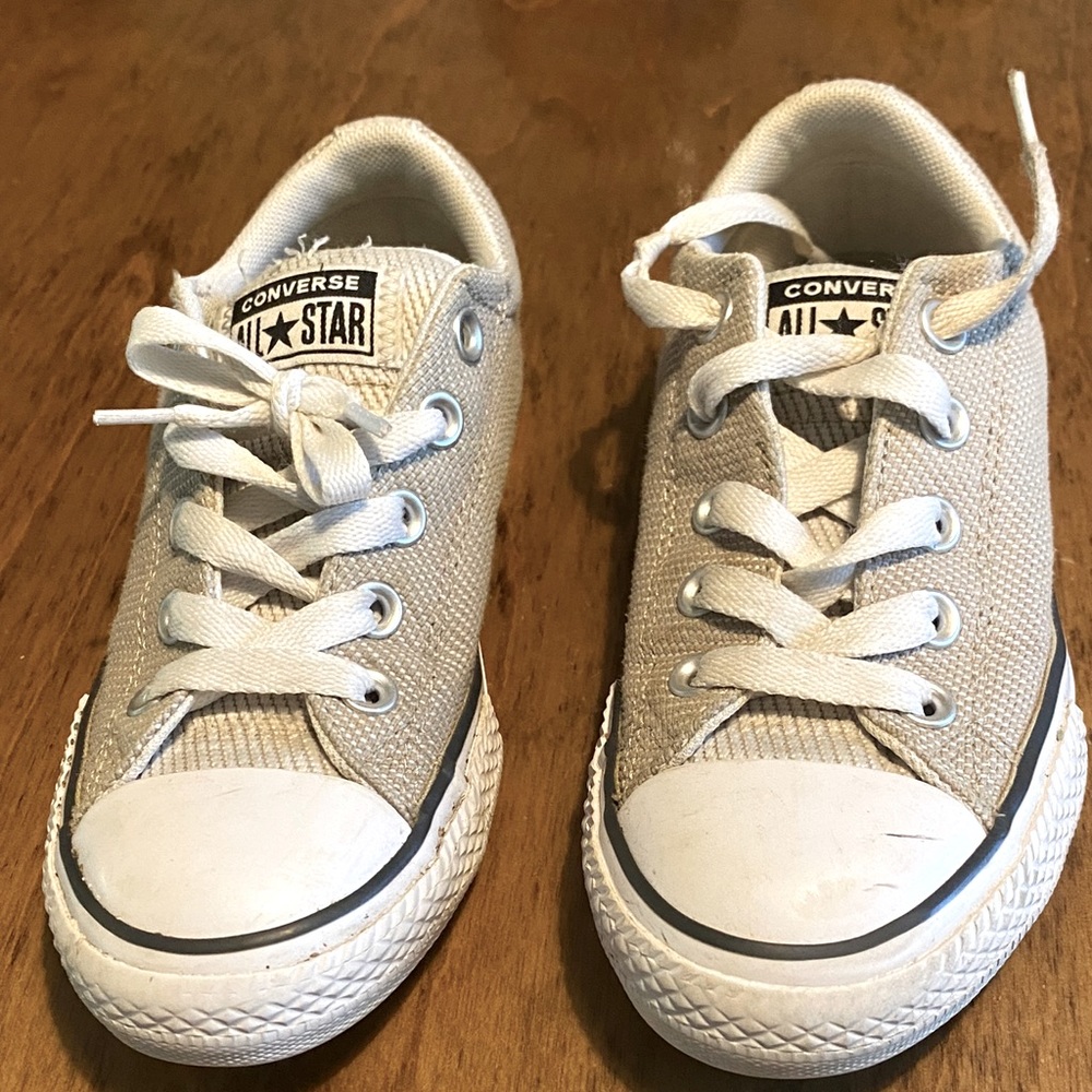 Kids size 13.5 great condition